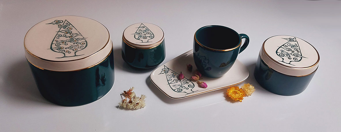 ظروفی با نقش پرنده و سرو  زیبای ایرانی 