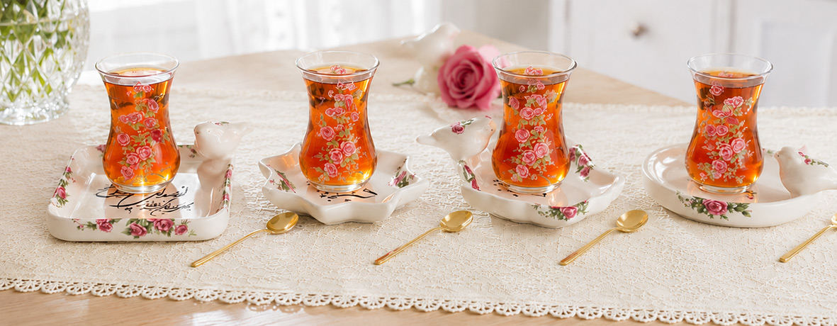 طرح های متنوع استکان نعلبکی گلسرخی در پلاک 3