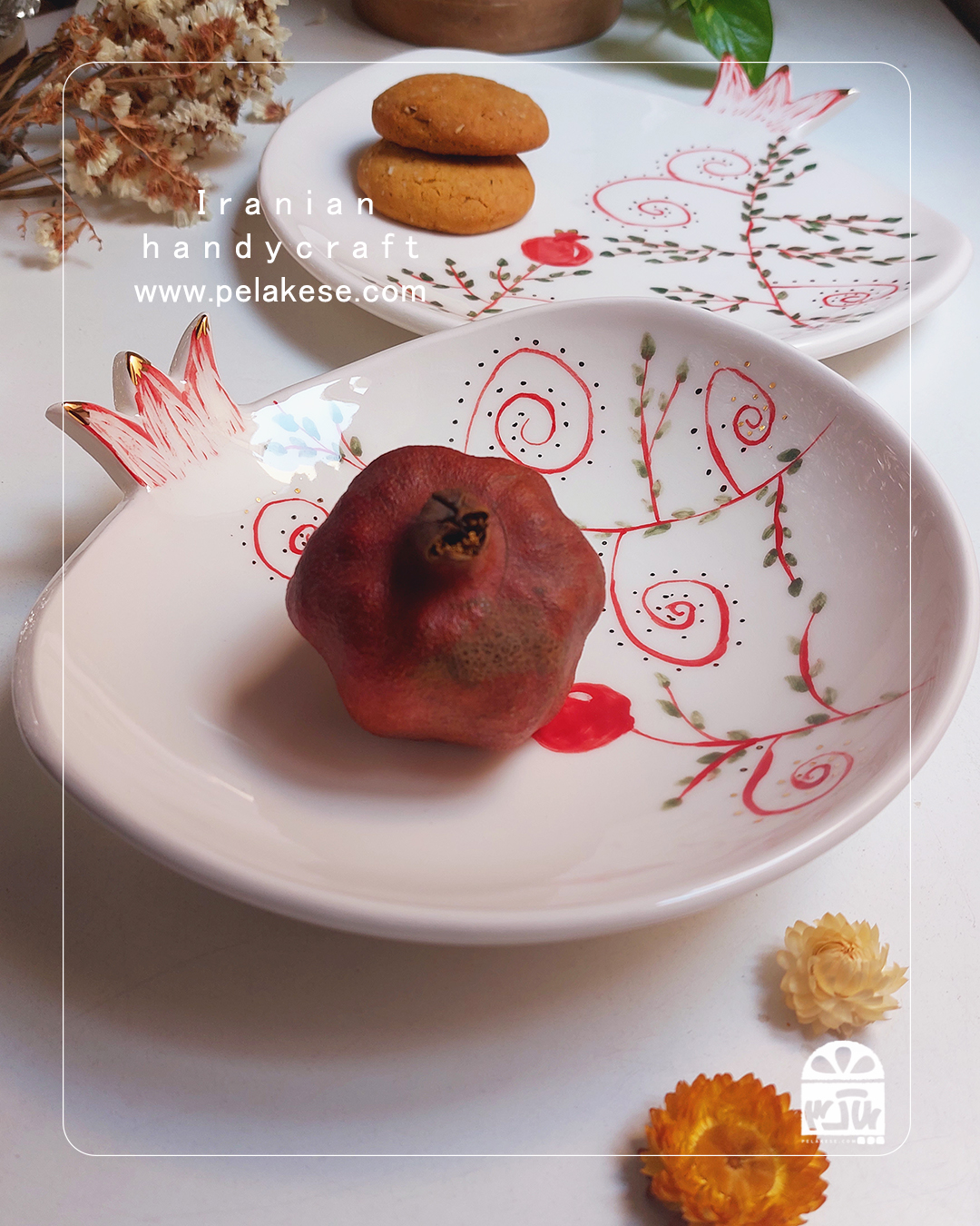 عصرانه پاییزی با ظرف اناری سرامیکی | کاسه و سینی انار برای سرو پیراشکی و میوه
