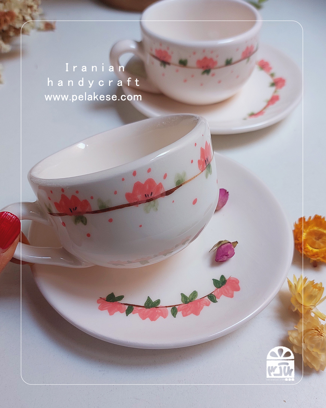 شمعدونی‌های آقاجون و  فنجان چای گل‌گلی مامانی