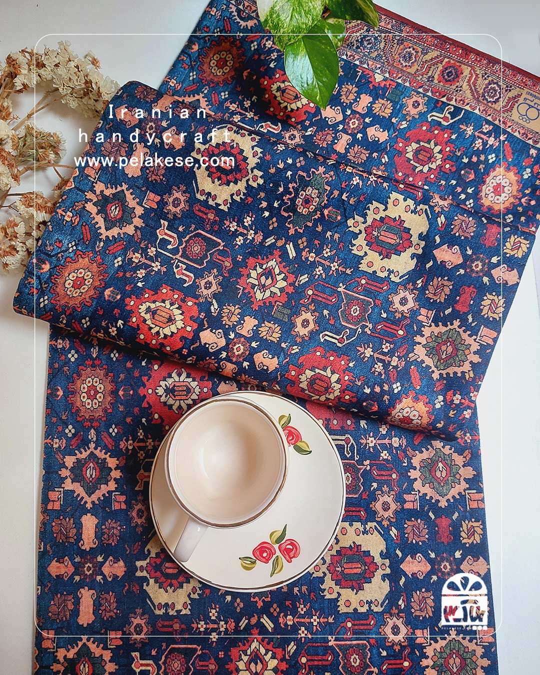 رومیزی مخمل یلدایی؛ هدیه‌ای گرم در یک عصر شلوغ خانوادگی