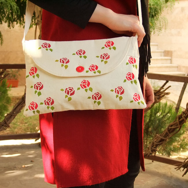 کیف پارچه ای گل سرخی