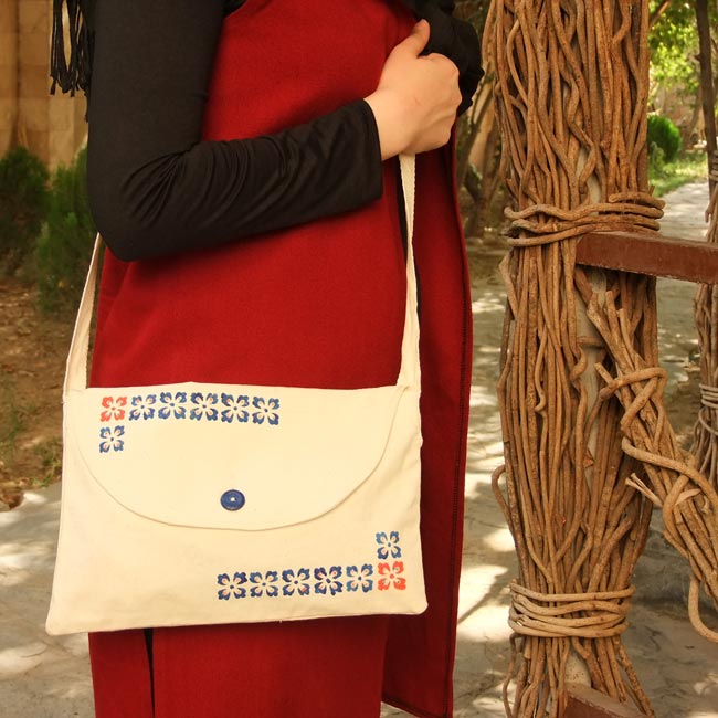 کیف پارچه ای گلنار