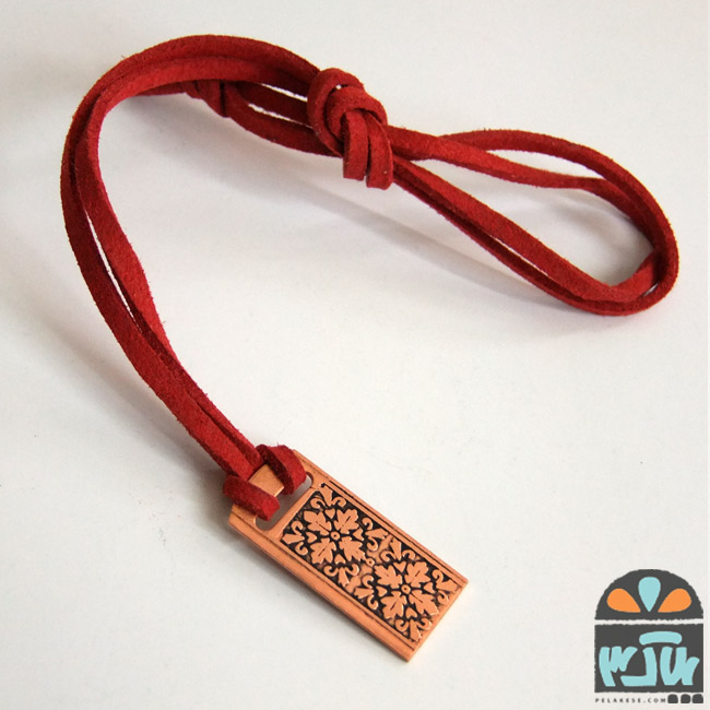 گردن آویز مسی گلستان