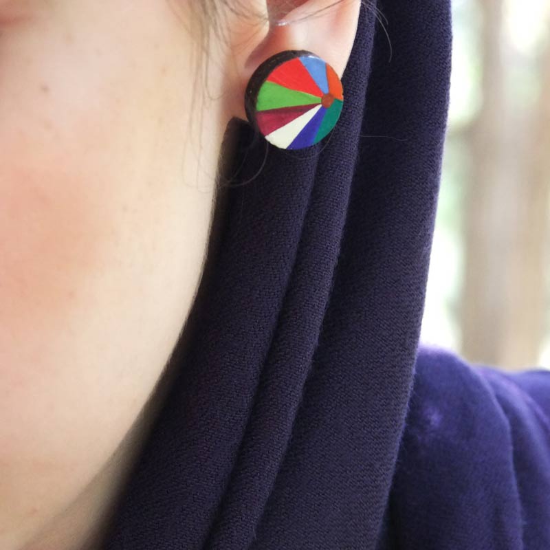 گوشواره چوبی رنگارنگ