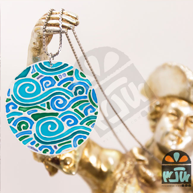 گردنبند موج آبی