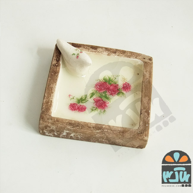 ظرف ریاحین