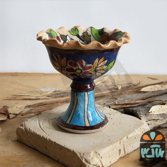 بستنی خوری آدینه