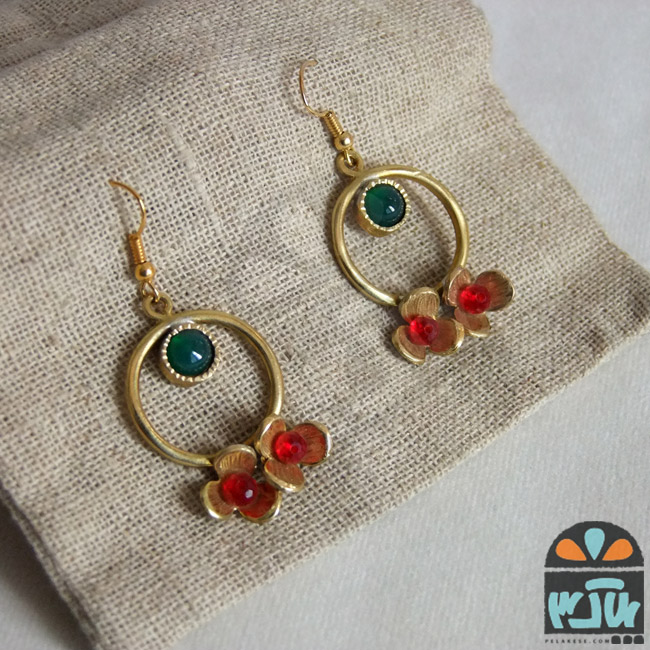 گوشواره شب بو رنگی