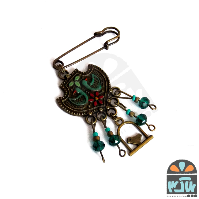 سنجاق سینه سروین