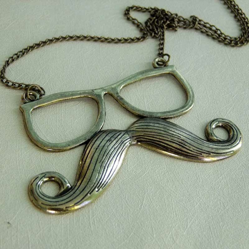 گردن آویز عینک