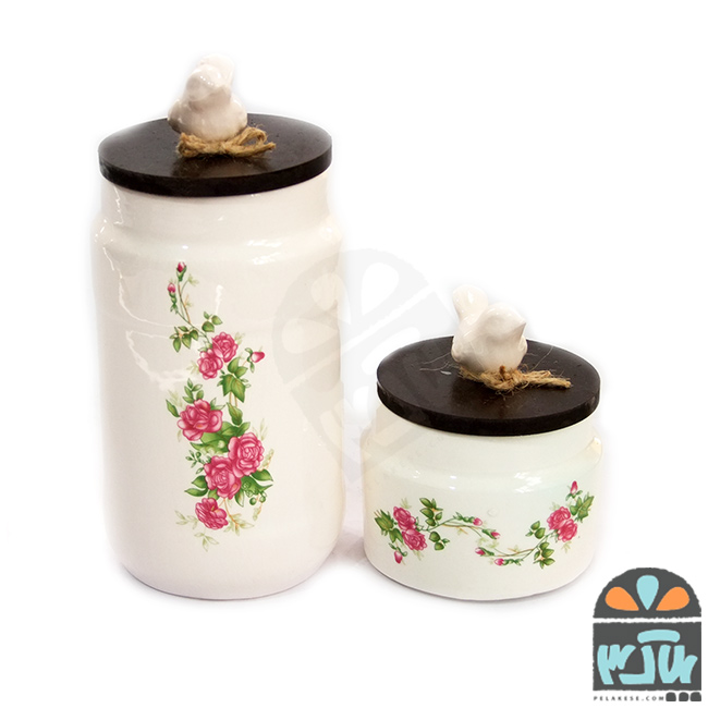 جاادویه ای گل سرخی