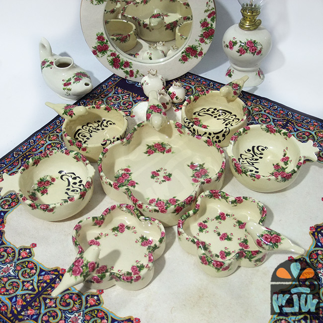 هفت سین گل سرخی و شعر