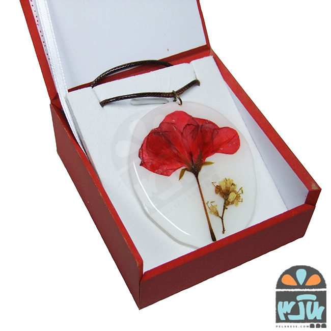 گردنبند شمعدانی 