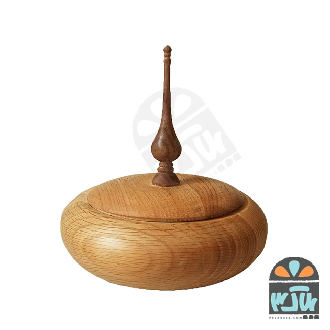 شکلات خوری در دار