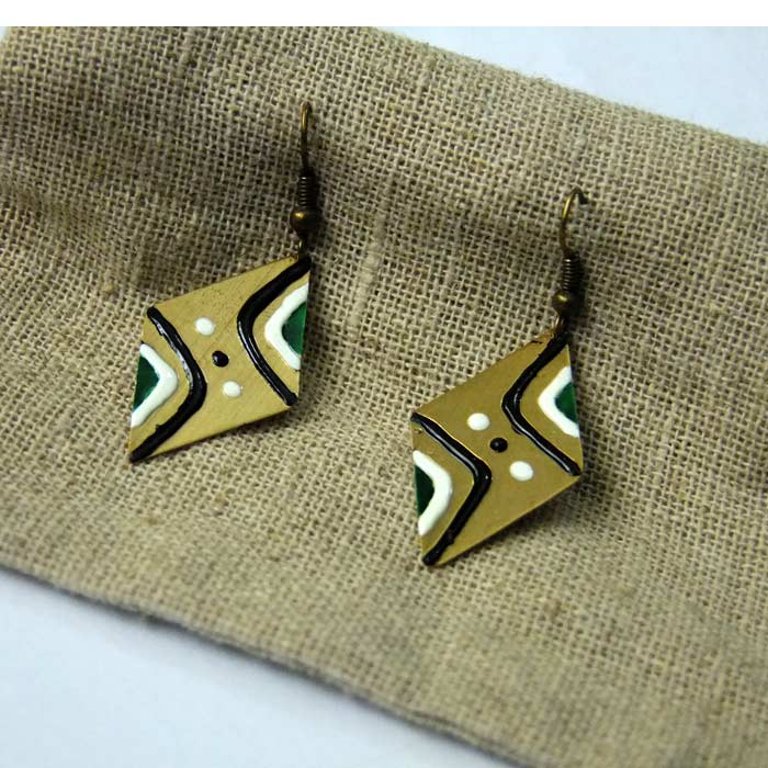 گوشواره برنجی دیبا