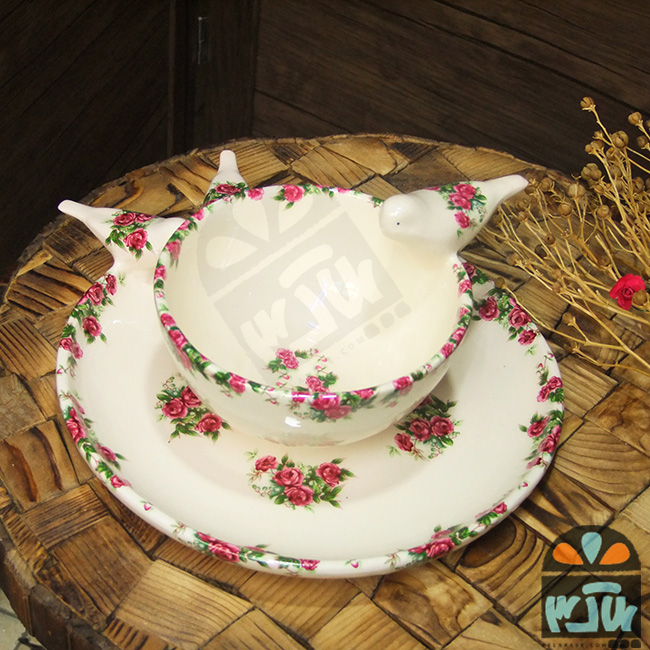 ست کاسه و بشقاب گلسرخی