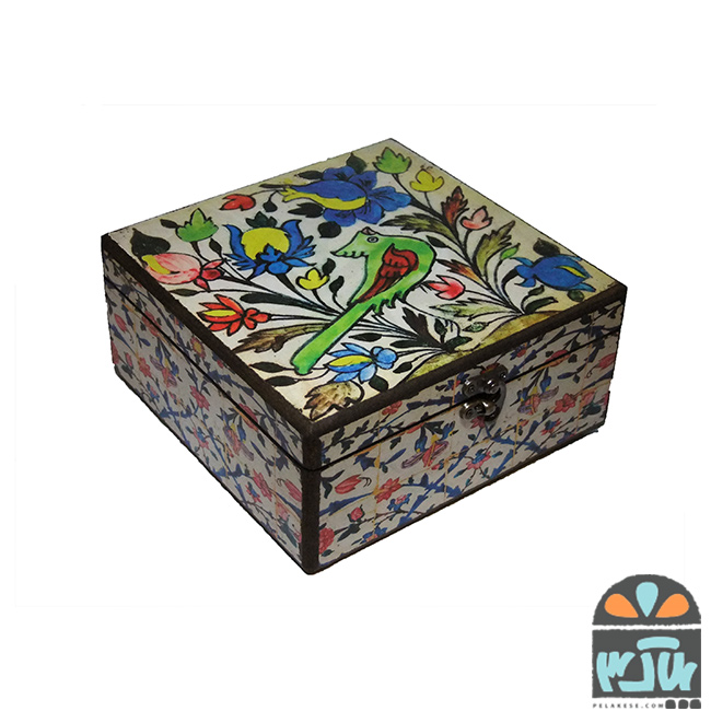 جعبه 20*20 مرغ عشق