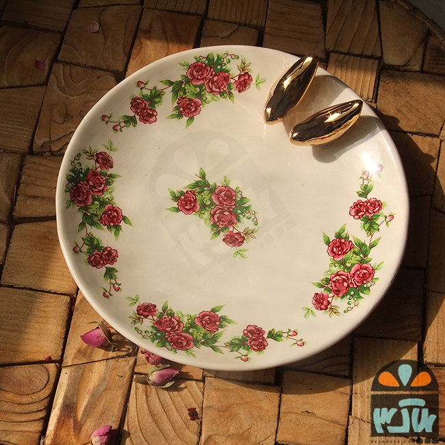 بشقاب گلسرخی